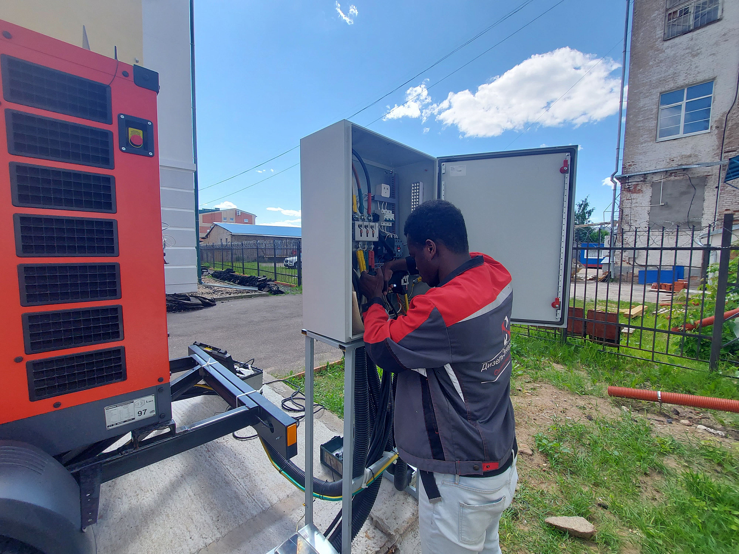 ДГУ 100 кВт на ДВС IVECO с автоматической догрузкой для телекома