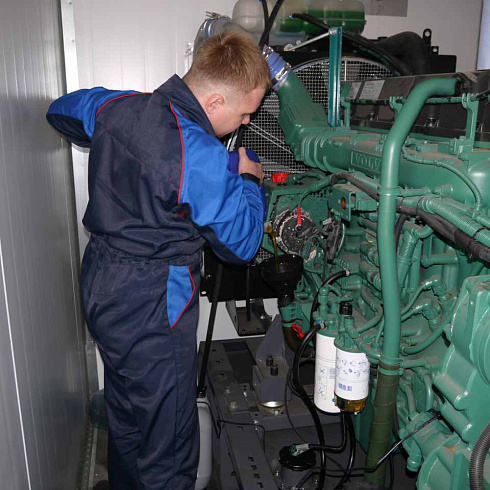 Как самостоятельно поменять масло в дизельном генераторе?