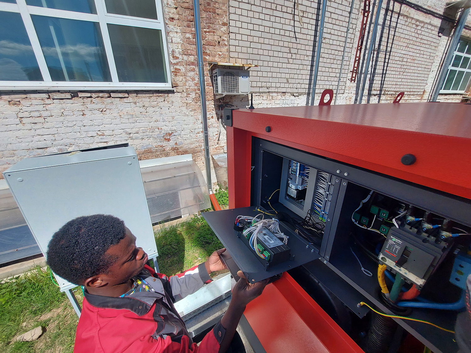 ДГУ 100 кВт на ДВС IVECO с автоматической догрузкой для телекома